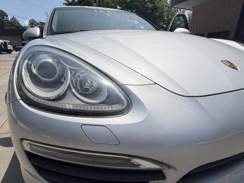 Used 2011 Porsche Cayenne S AWD/4WD image 58