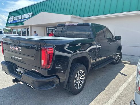 Used 2021 GMC Sierra 1500 AT4 w/ AT4 Premium Package AWD/4WD image 5