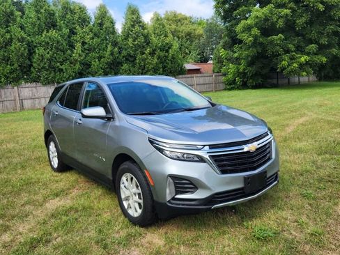 Used 2023 Chevrolet Equinox LT AWD/4WD image 1