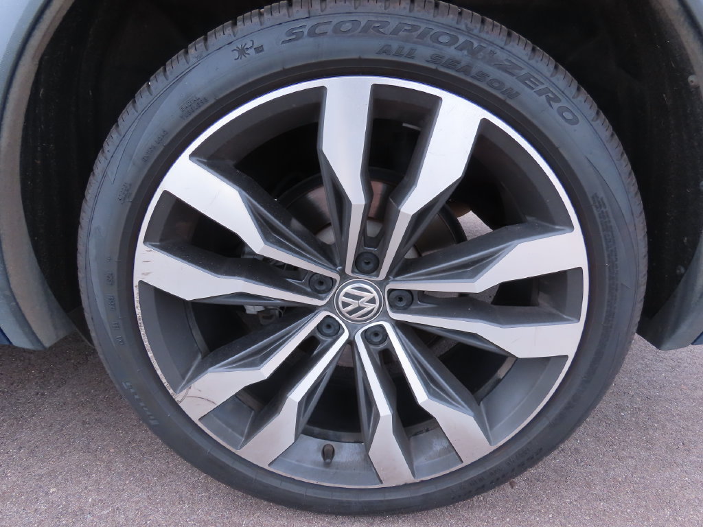 Used 2020 Volkswagen Tiguan SEL Premium R-Line AWD/4WD image 16
