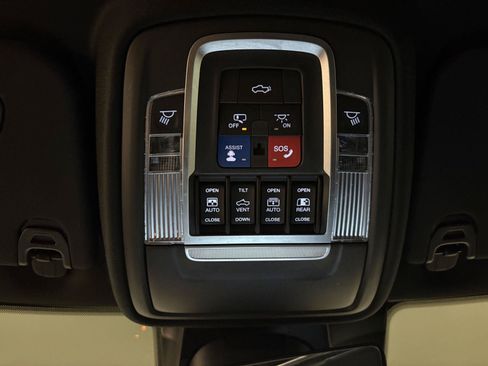 Used 2021 RAM 1500 Laramie w/ Sport Appearance Package AWD/4WD image 28