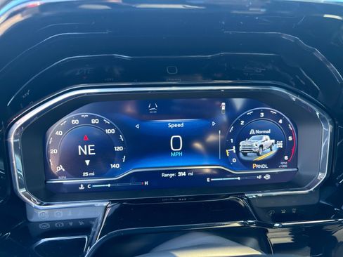 New 2025 Chevrolet Silverado 2500 High Country w/ High Country Premium Package image 30