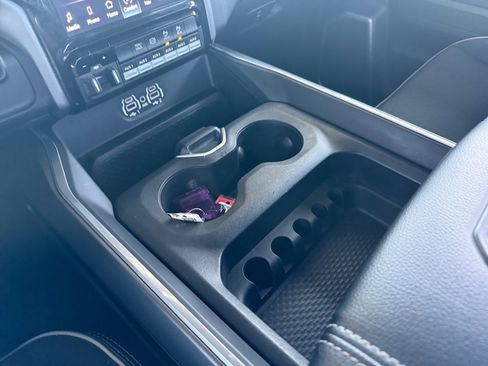 Used 2024 RAM 2500 Laramie w/ Night Edition image 13