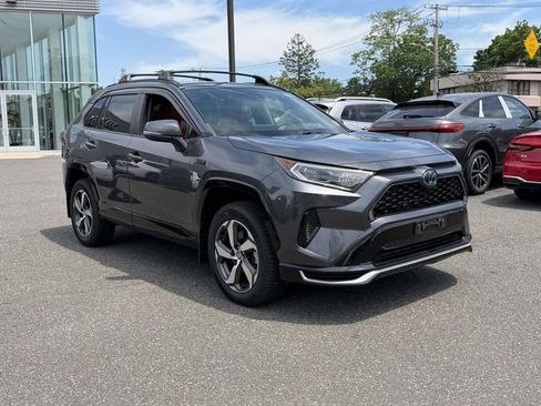 Used 2021 Toyota RAV4 SE w/ Weather & Moonroof Package AWD/4WD image 5