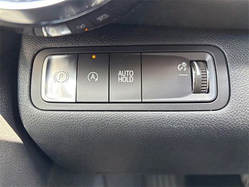 New 2026 Chevrolet Equinox LT image 17