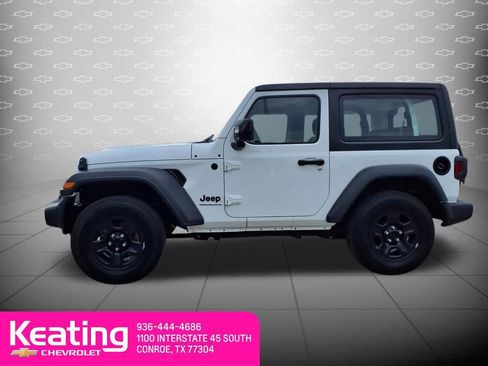 Used 2023 Jeep Wrangler Sport image 7