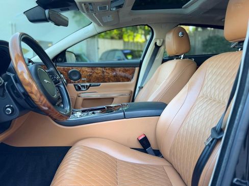 Used 2019 Jaguar XJ L Portfolio image 20
