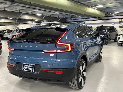 Certified 2023 Volvo C40 P8 Recharge Ultimate image 2