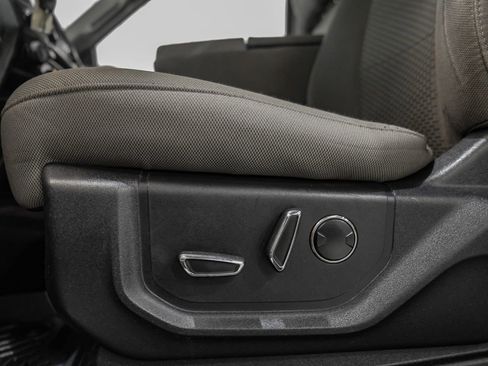 Used 2016 Ford F150 XLT w/ Equipment Group 302A Luxury image 31