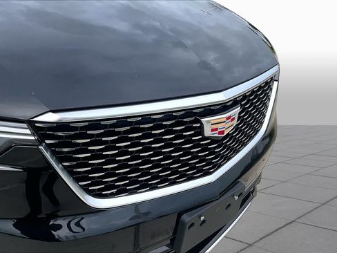Used 2024 Cadillac XT6 Premium Luxury FWD image 28