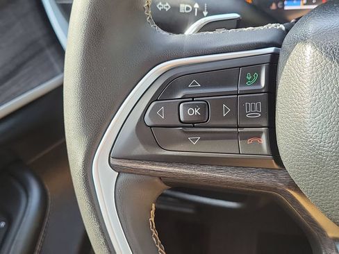 Used 2024 Jeep Grand Cherokee Limited RWD image 9
