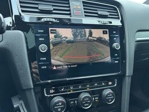 Used 2020 Volkswagen GTI Autobahn image 19