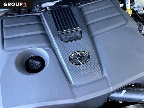 Certified 2026 Toyota Tundra Limited AWD/4WD image 31