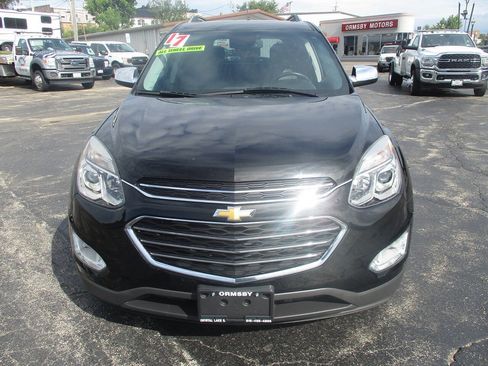 Used 2017 Chevrolet Equinox Premier w/ Enhanced Convenience Package AWD/4WD image 2
