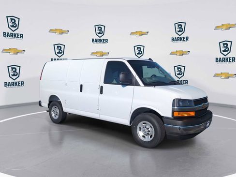 New 2026 Chevrolet Express 2500 w/ Driver Convenience Package RWD image 4