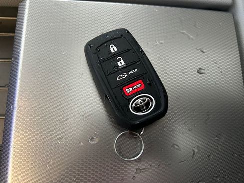 Used 2025 Toyota Sequoia Limited image 34