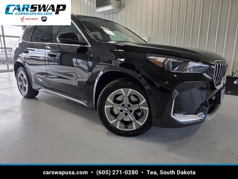 Used 2025 BMW X1 xDrive28i AWD/4WD image 1