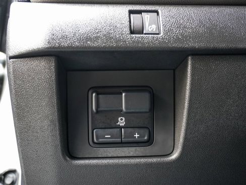 Used 2023 Chevrolet Colorado ZR2 w/ Desert Boss Special Edition image 35