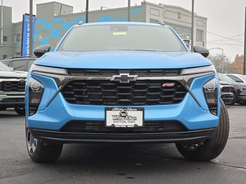 New 2025 Chevrolet Trax RS w/ Driver Confidence Package image 9