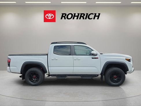 Used 2019 Toyota Tacoma TRD Pro image 2