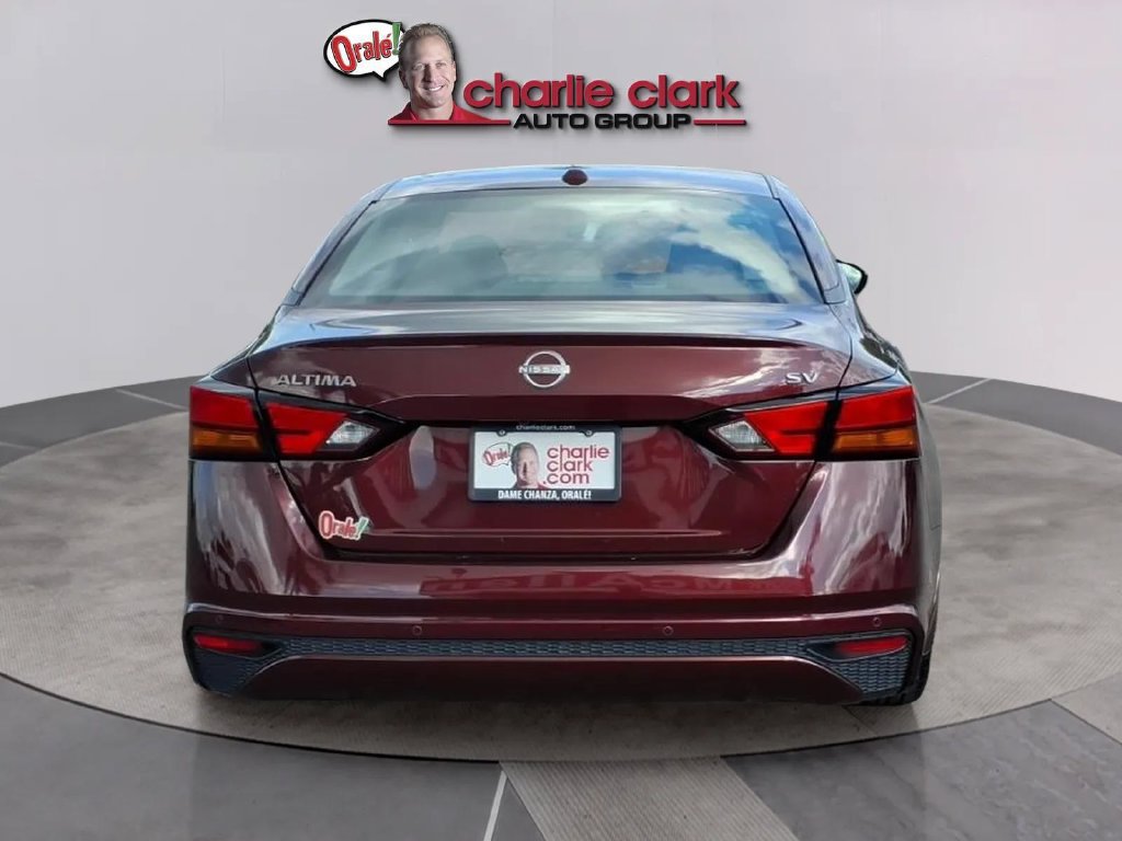 Used 2024 Nissan Altima 2.5 SV FWD image 4