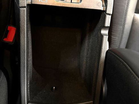 Used 2019 Jeep Grand Cherokee Limited image 25