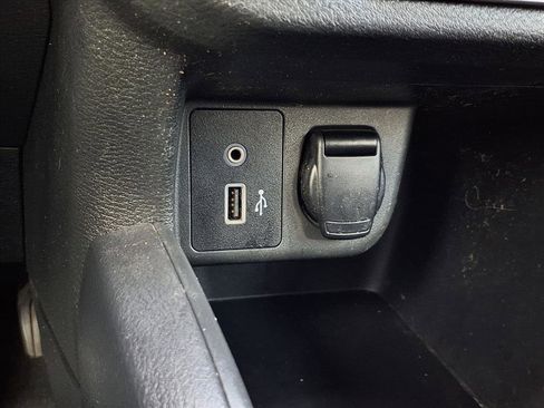 Used 2021 Nissan Versa S image 19