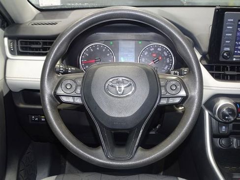 Used 2021 Toyota RAV4 XLE image 20
