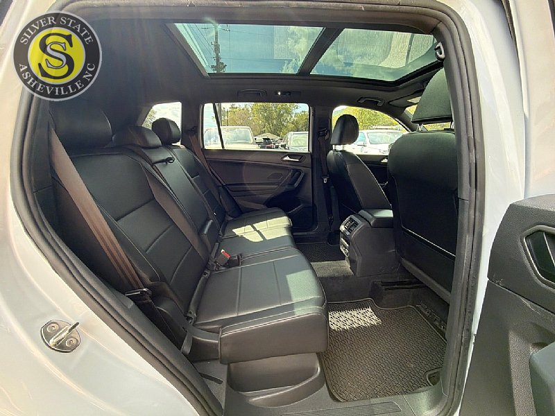 Used 2019 Volkswagen Tiguan SEL R-Line AWD/4WD image 18
