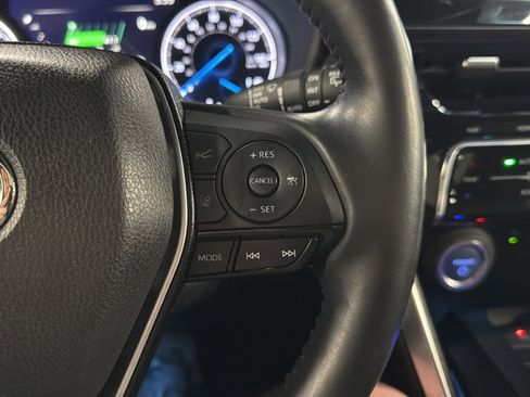 Used 2022 Toyota Venza Limited w/ Advanced Technology Package image 26