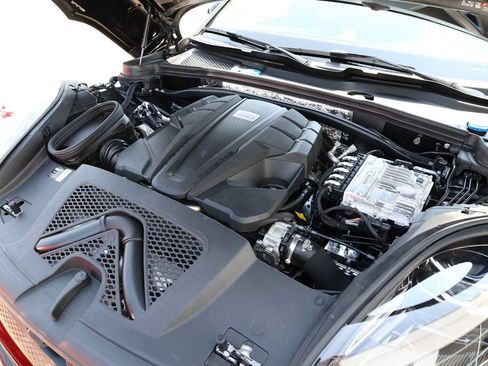 Used 2025 Porsche Macan S AWD/4WD image 50