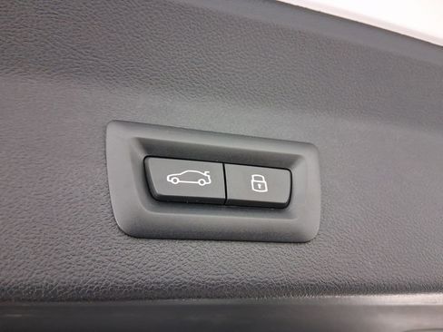 Used 2024 BMW X3 sDrive30i w/ Convenience Package w/ZPA image 17