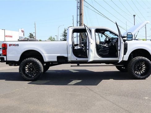 Used 2025 Ford F350 Platinum AWD/4WD image 44
