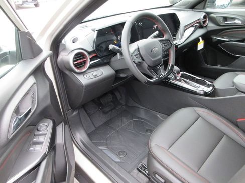 New 2026 Chevrolet Trax RS image 12