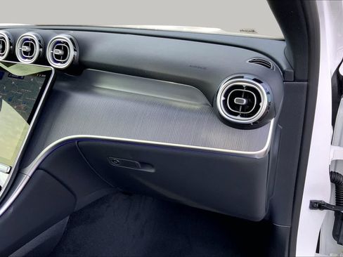Certified 2026 Mercedes-Benz GLC 300 4MATIC image 10