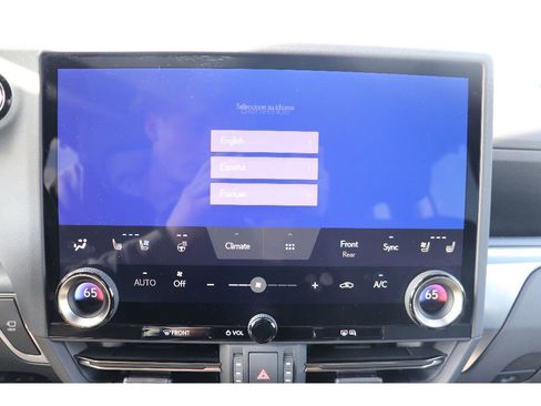 Used 2024 Lexus GX 550 AWD/4WD image 17