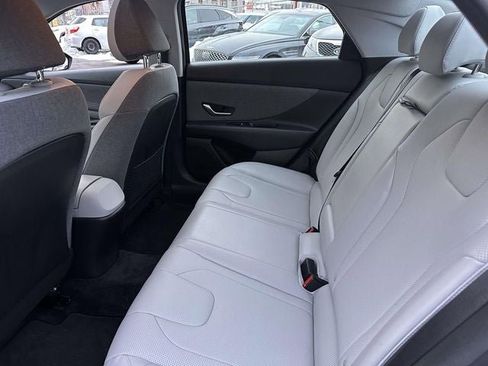 Used 2023 Hyundai Elantra Limited image 20