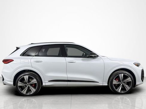 New 2025 Audi SQ5 Premium Plus image 7