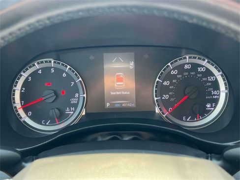 Certified 2021 Toyota Highlander LE image 28