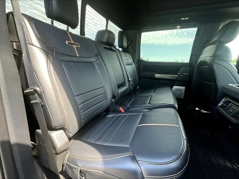 Used 2024 Ford F350 Platinum w/ Tremor Off-Road Package AWD/4WD image 29