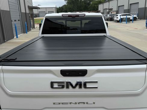 Used 2024 GMC Sierra 2500 Denali Ultimate AWD/4WD image 37