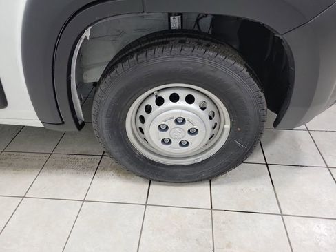 Used 2024 RAM ProMaster 2500 image 45