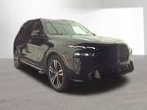 Used 2026 BMW X7 xDrive40i AWD/4WD image 2