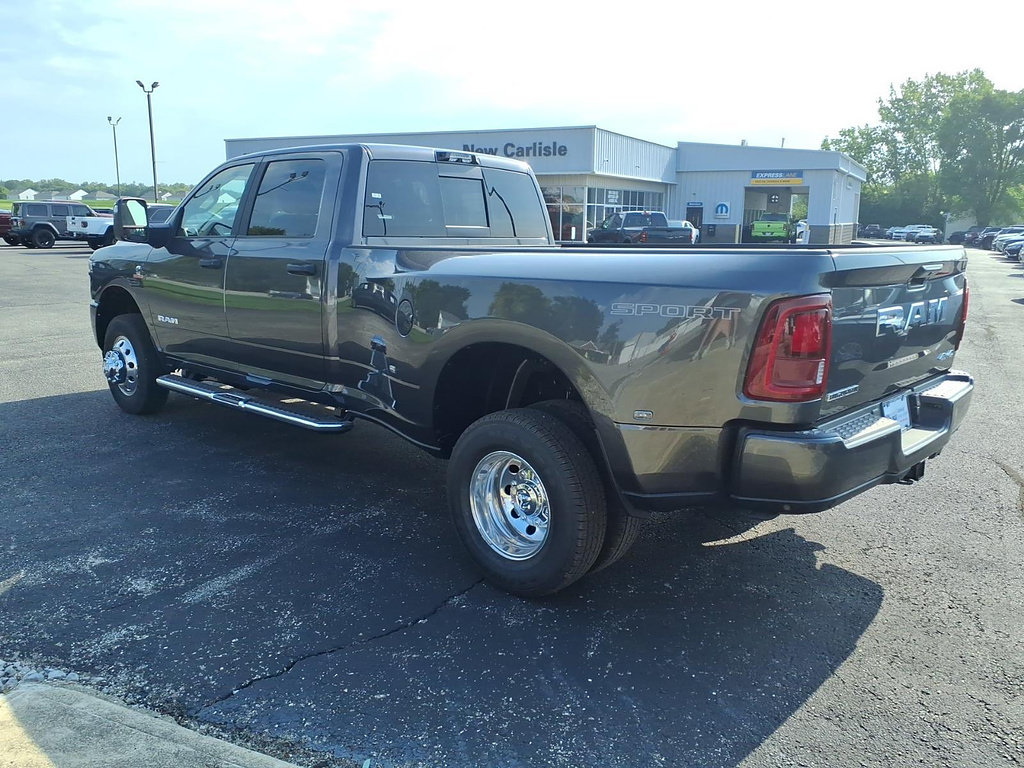 New 2027 RAM 3500 Big Horn AWD/4WD image 5
