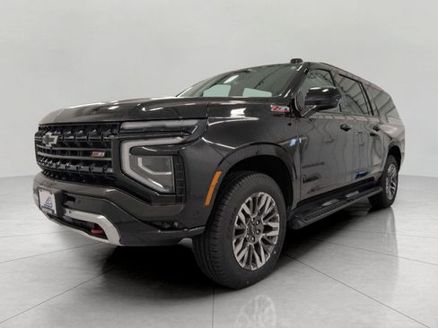 Used 2025 Chevrolet Suburban Z71 AWD/4WD image 13