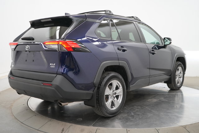 Used 2022 Toyota RAV4 XLE w/ Convenience Package AWD/4WD image 7
