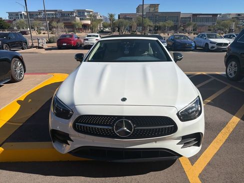Used 2023 Mercedes-Benz E 450 Cabriolet image 2