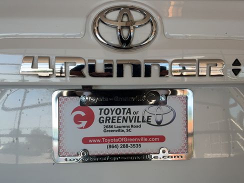 Used 2021 Toyota 4Runner SR5 Premium w/ Moonroof Package RWD image 50
