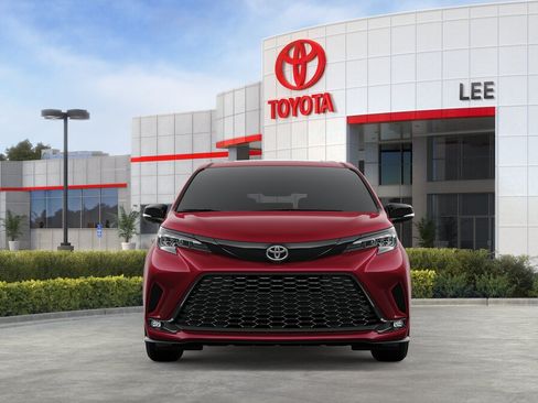 New 2026 Toyota Sienna XSE AWD/4WD image 17