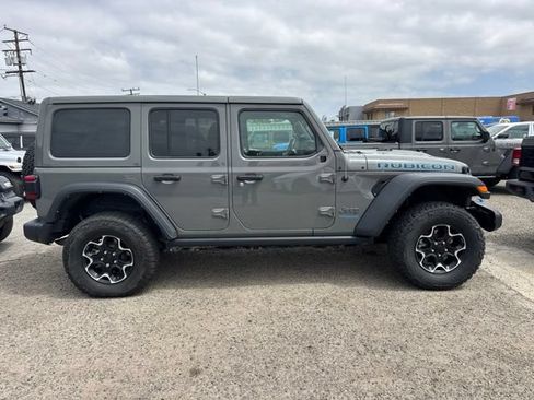 Used 2022 Jeep Wrangler Unlimited Rubicon 4xe w/ Cold Weather Group AWD/4WD image 4